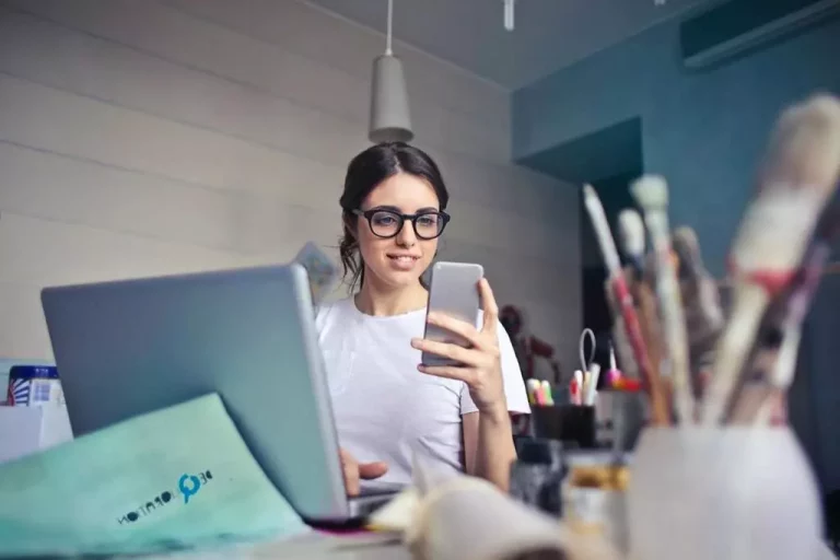 Czy Kartą Debetową Można Płacić Przez Internet?